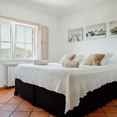 Entrecolinas Bed & Breakfast