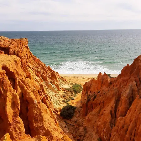 Entrecolinas Bed and breakfast