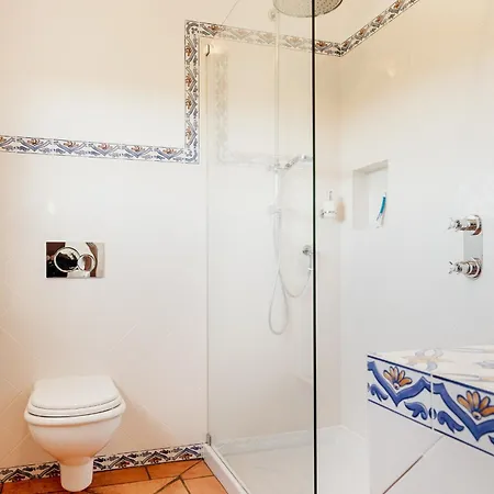 Entrecolinas Bed and breakfast