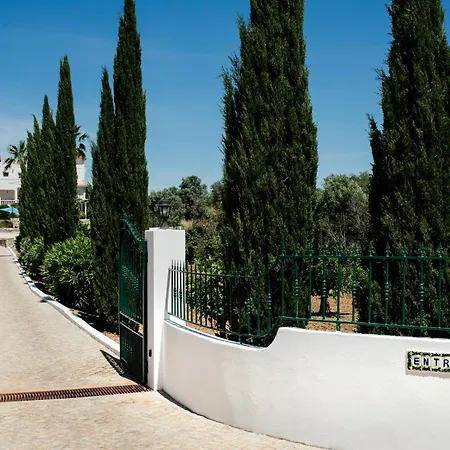 Bed & Breakfast Entrecolinas