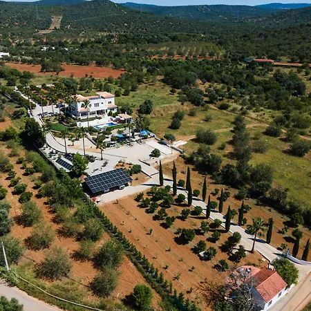 Bed & Breakfast Entrecolinas Paderne (Faro)