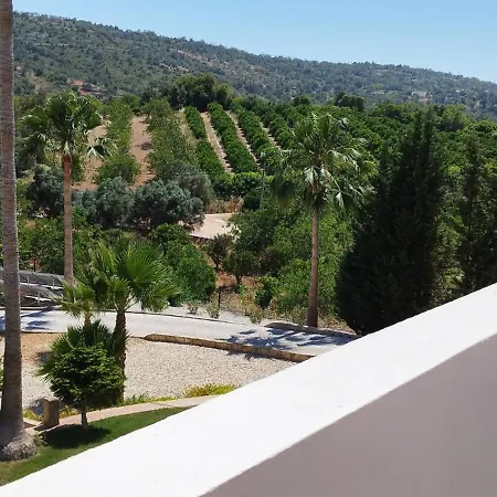 Entrecolinas Bed & Breakfast Paderne (Faro)